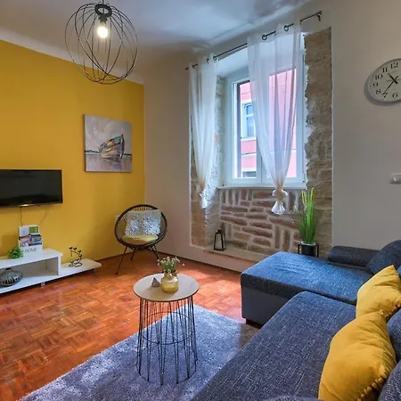 Arena Apartamento Pula