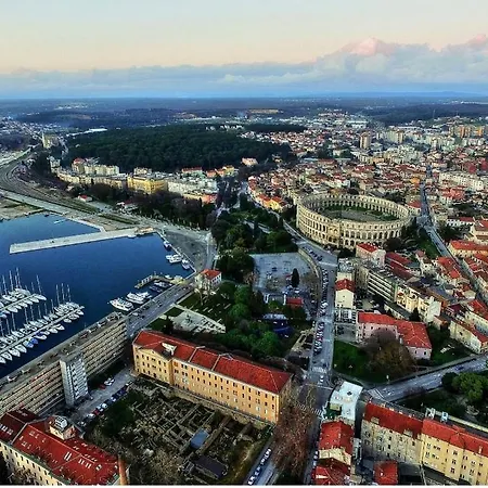 Arena Apartman